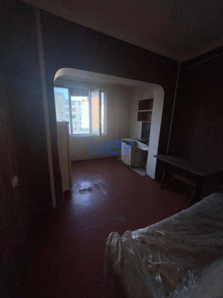 Satış 1 otaqlı Köhnə Tikili bina evi  40m², Bakı