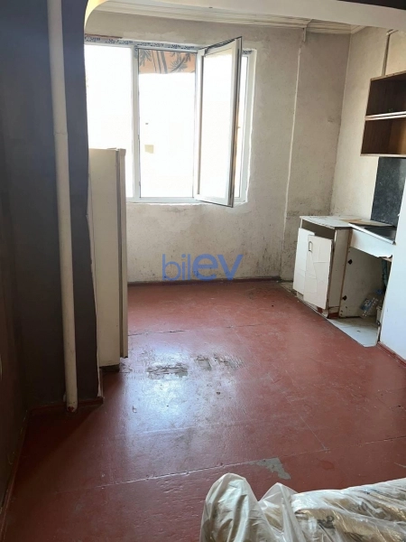 Satış 1 otaqlı Köhnə Tikili bina evi  40m², Bakı
