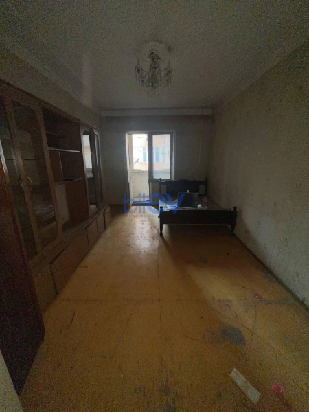 Satış 1 otaqlı Köhnə Tikili bina evi  40m², Bakı