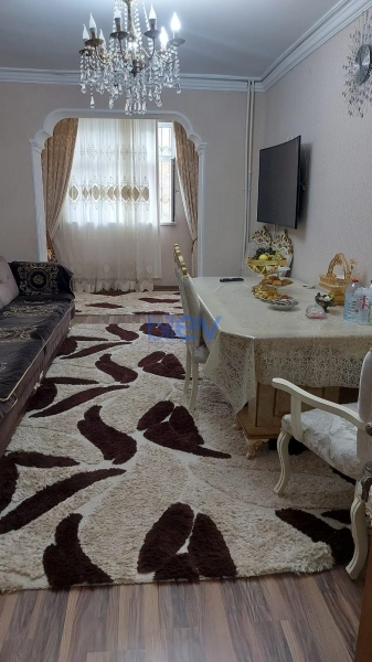 Satış 2 otaqlı Köhnə Tikili bina evi  55m², Bakı