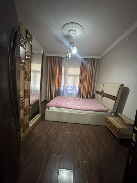 Satış 2 otaqlı Köhnə Tikili bina evi  60m², Bakı