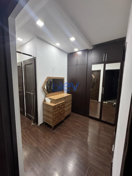 Satış 2 otaqlı Köhnə Tikili bina evi  60m², Bakı