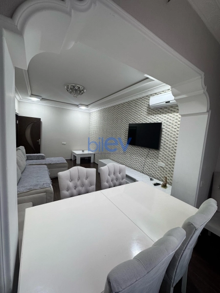 Satış 2 otaqlı Köhnə Tikili bina evi  60m², Bakı