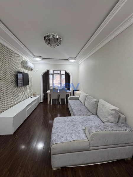 Satış 2 otaqlı Köhnə Tikili bina evi  60m², Bakı