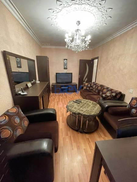 Satış 3 otaqlı Köhnə Tikili bina evi  85m², Bakı