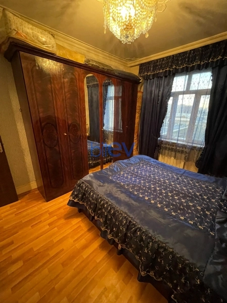 Satış 3 otaqlı Köhnə Tikili bina evi  85m², Bakı