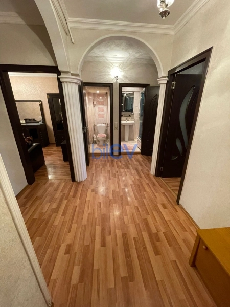 Satış 3 otaqlı Köhnə Tikili bina evi  85m², Bakı
