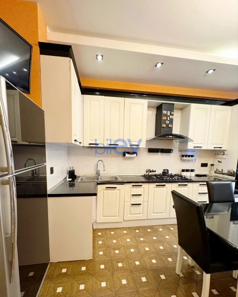 Satış 3 otaqlı Yeni Tikili bina evi  137m², Bakı
