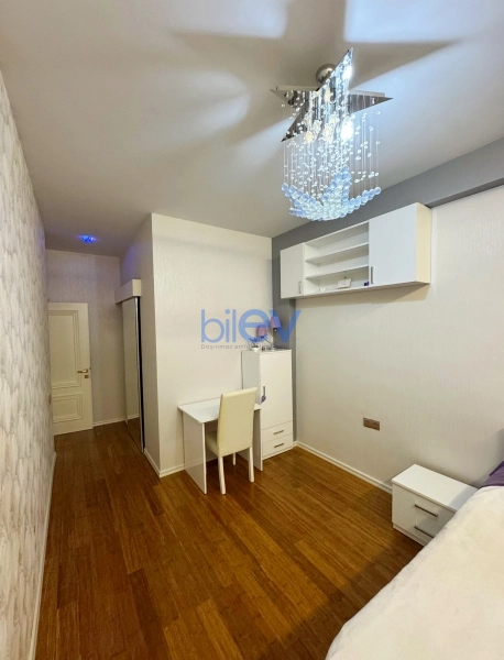 Satış 3 otaqlı Yeni Tikili bina evi  137m², Bakı