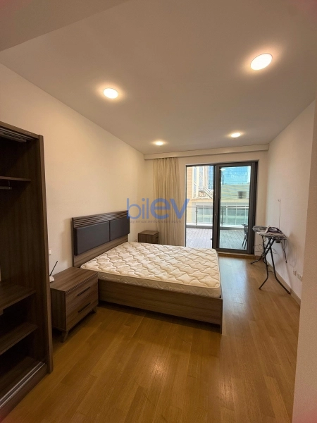 Aylıq Kirayə 2 otaqlı Yeni Tikili bina evi  90m², Bakı