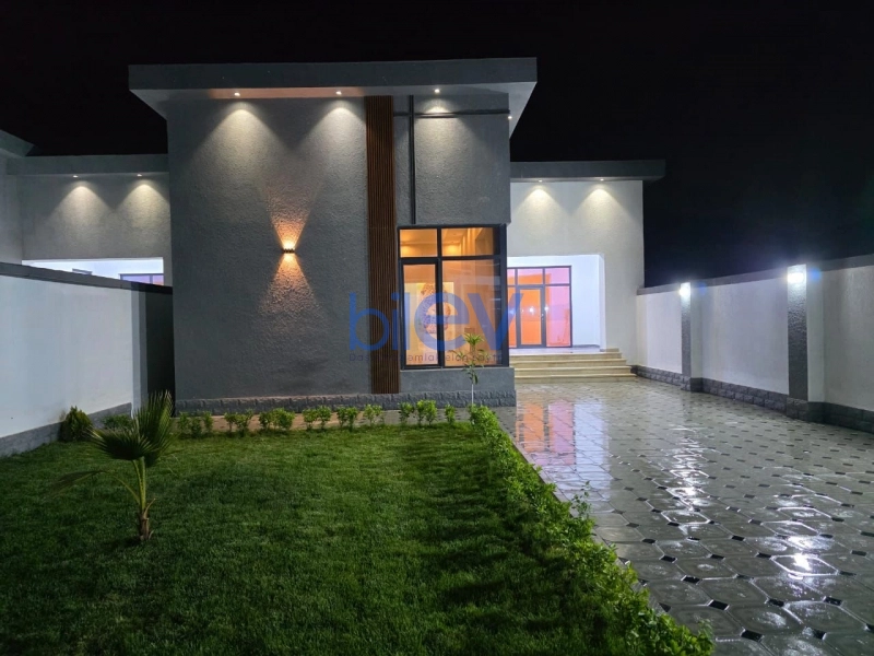 Satış 4 otaqlı Həyət evi  170m², Bakı
