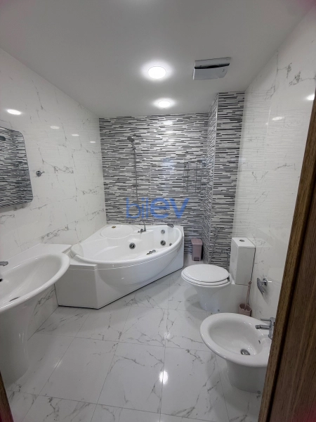 Aylıq Kirayə 2 otaqlı Yeni Tikili bina evi  90m², Bakı