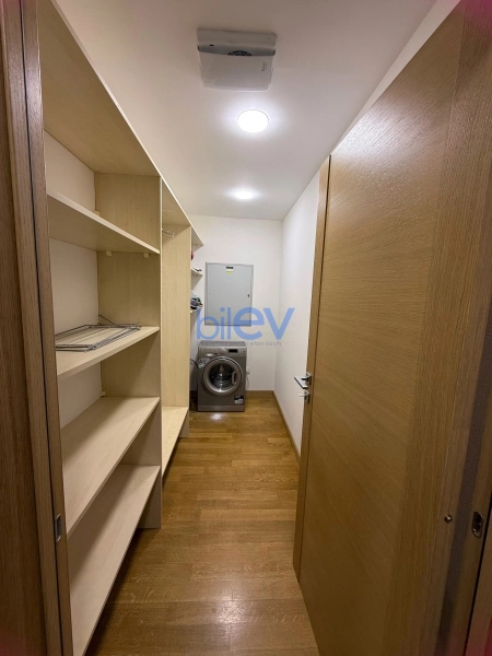 Aylıq Kirayə 2 otaqlı Yeni Tikili bina evi  90m², Bakı
