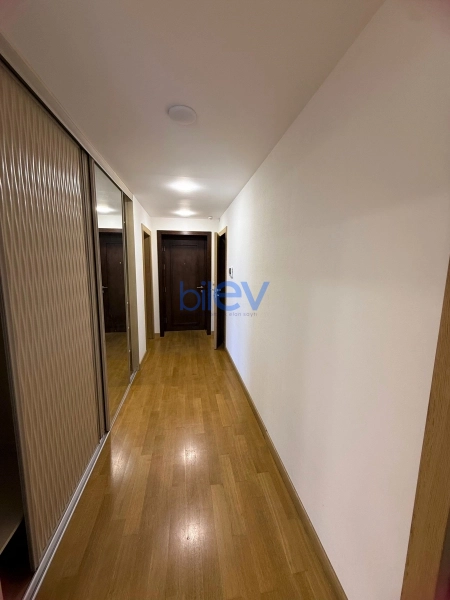 Aylıq Kirayə 2 otaqlı Yeni Tikili bina evi  90m², Bakı