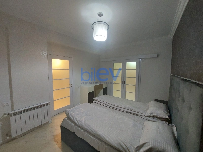 Aylıq Kirayə 3 otaqlı Yeni Tikili bina evi  79m², Bakı