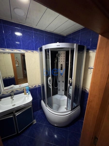 Aylıq Kirayə 3 otaqlı Yeni Tikili bina evi  100.00m², Bakı