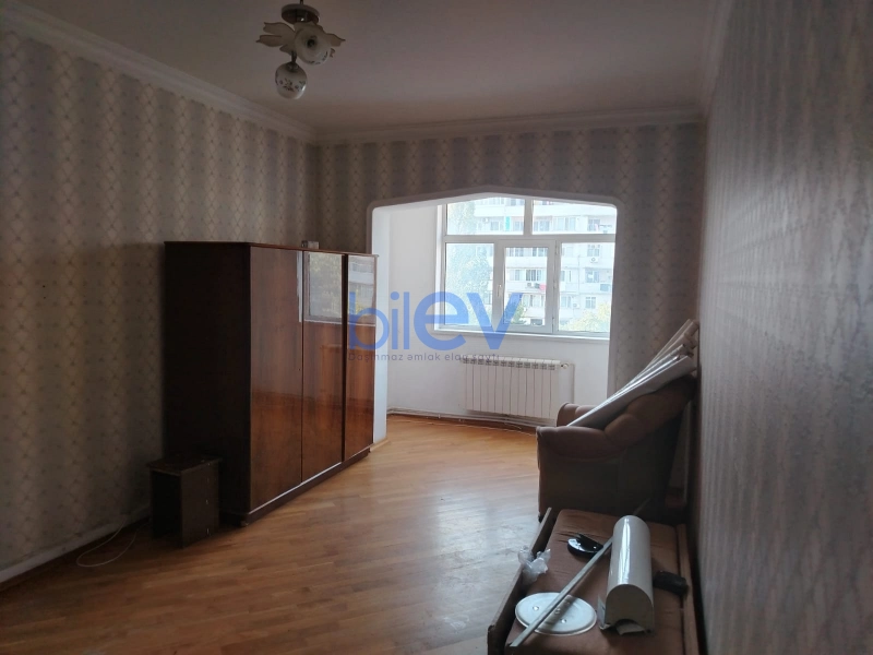 Aylıq Kirayə 3 otaqlı Köhnə Tikili bina evi  90m², Bakı