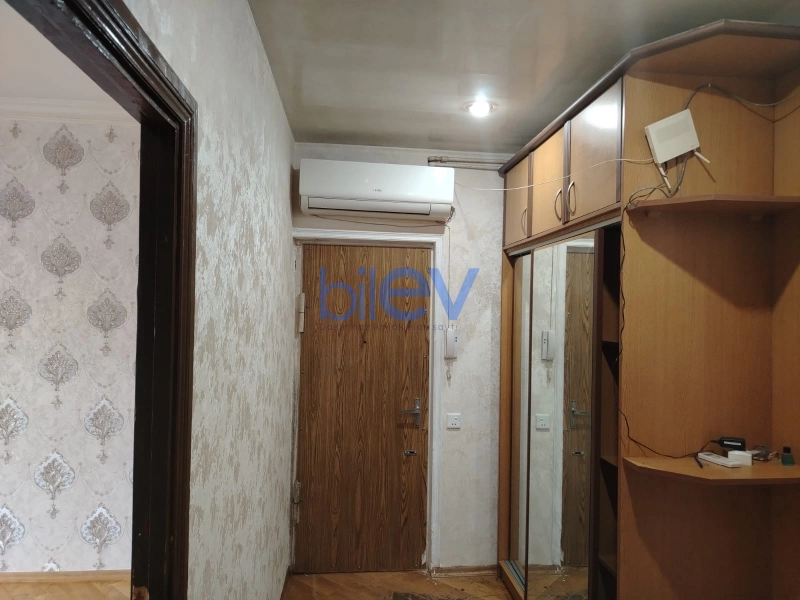 Aylıq Kirayə 3 otaqlı Köhnə Tikili bina evi  90m², Bakı