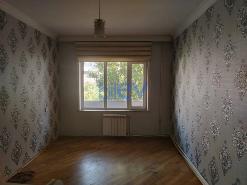 Aylıq Kirayə 3 otaqlı Köhnə Tikili bina evi  90m², Bakı