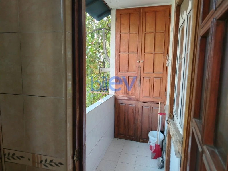 Aylıq Kirayə 3 otaqlı Köhnə Tikili bina evi  90m², Bakı