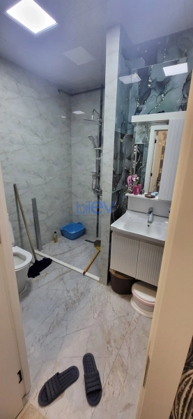 Aylıq Kirayə 3 otaqlı Köhnə Tikili bina evi  100m², Bakı
