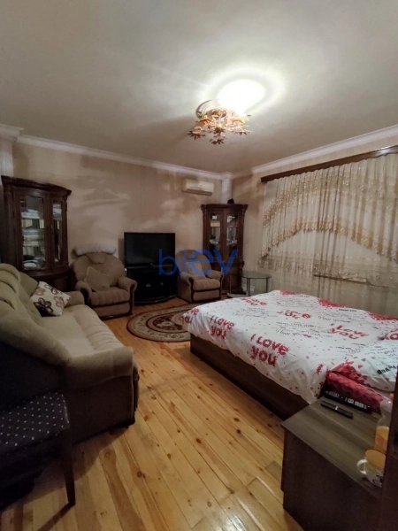 Aylıq Kirayə 2 otaqlı Yeni Tikili bina evi  85m², Bakı