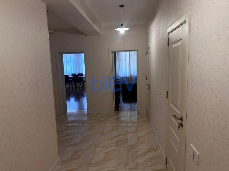 Aylıq Kirayə 3 otaqlı Yeni Tikili bina evi  112m², Bakı