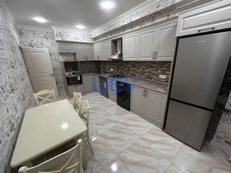 Aylıq Kirayə 3 otaqlı Yeni Tikili bina evi  112m², Bakı