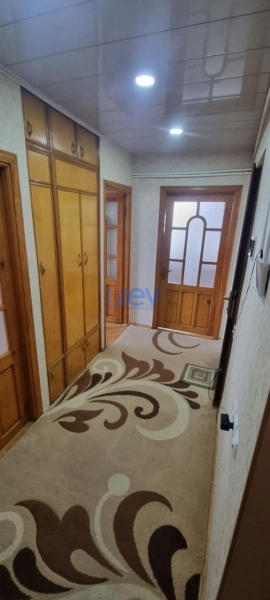 Satış 5 otaqlı Köhnə Tikili bina evi  110m², Bakı
