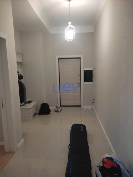 Aylıq Kirayə 2 otaqlı Yeni Tikili bina evi  90m², Bakı