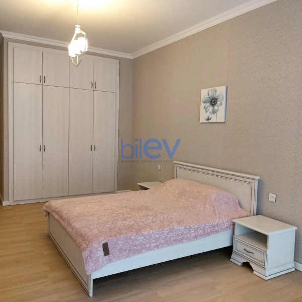 Aylıq Kirayə 2 otaqlı Yeni Tikili bina evi  90m², Bakı