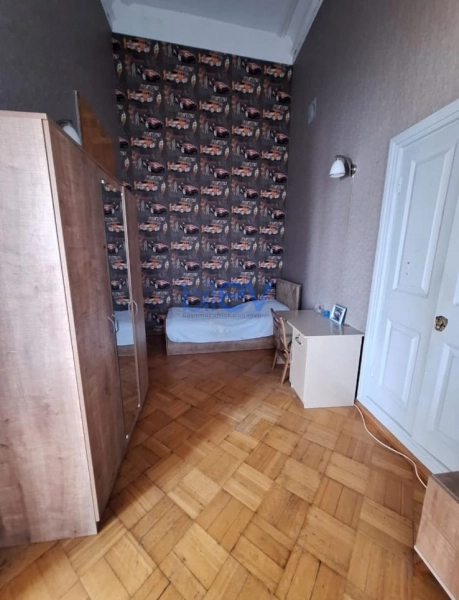 Aylıq Kirayə 5 otaqlı Köhnə Tikili bina evi  200m², Bakı