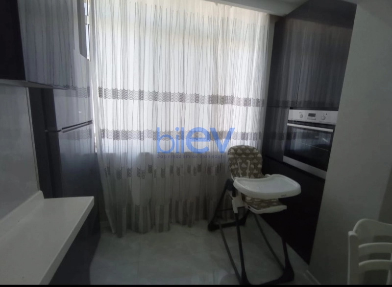 Aylıq Kirayə 2 otaqlı Köhnə Tikili bina evi  70m², Bakı