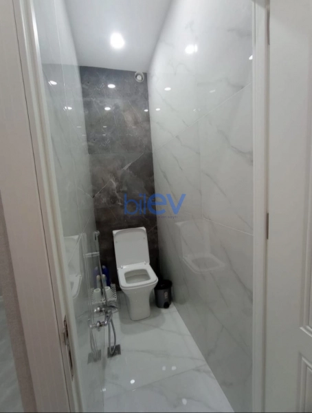 Aylıq Kirayə 2 otaqlı Köhnə Tikili bina evi  70m², Bakı
