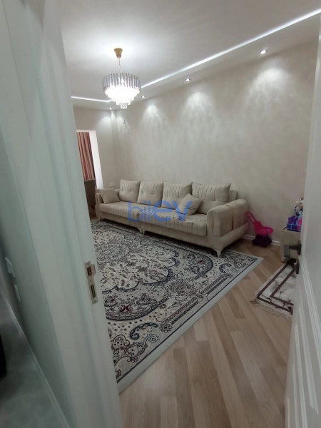 Aylıq Kirayə 2 otaqlı Köhnə Tikili bina evi  70m², Bakı