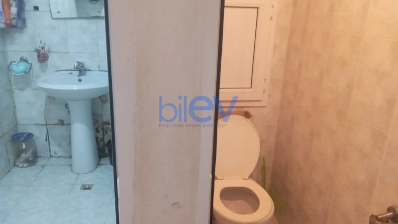 Aylıq Kirayə 3 otaqlı Köhnə Tikili bina evi  80m², Bakı