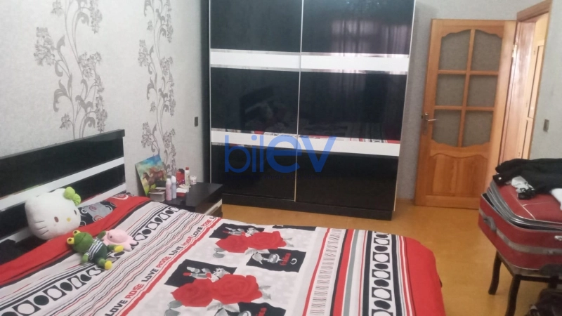 Aylıq Kirayə 3 otaqlı Köhnə Tikili bina evi  80m², Bakı