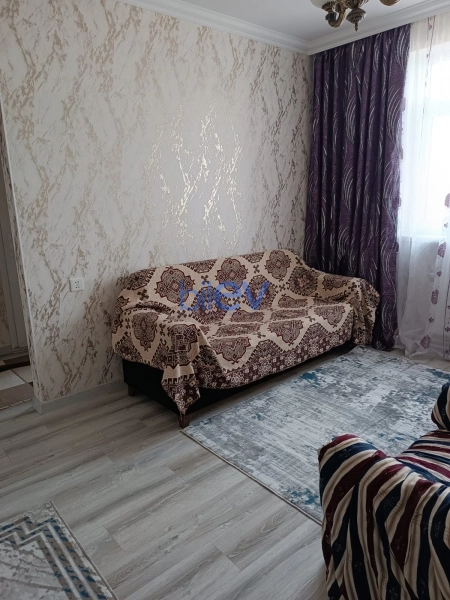 Aylıq Kirayə 2 otaqlı Köhnə Tikili bina evi  80m², Bakı