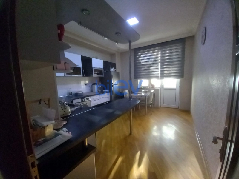 Aylıq Kirayə 3 otaqlı Yeni Tikili bina evi  125m², Bakı