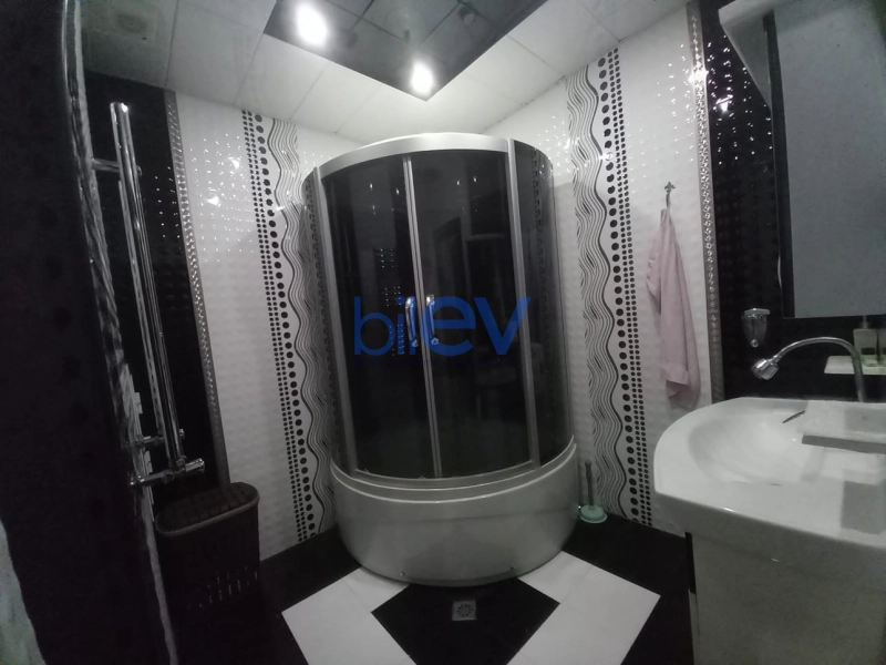 Aylıq Kirayə 3 otaqlı Yeni Tikili bina evi  125m², Bakı