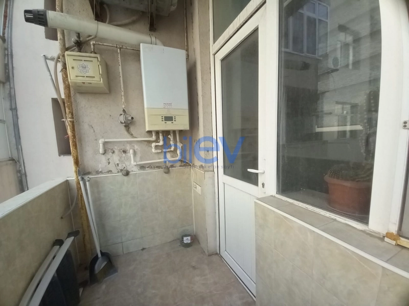 Aylıq Kirayə 3 otaqlı Yeni Tikili bina evi  125m², Bakı
