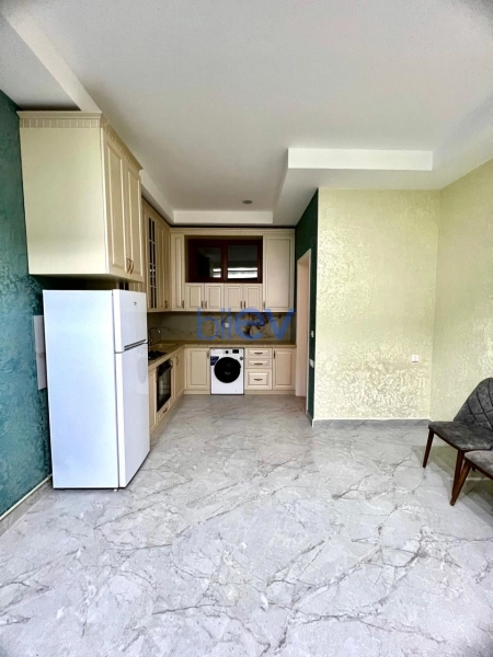 Aylıq Kirayə 2 otaqlı Yeni Tikili bina evi  130m², Bakı