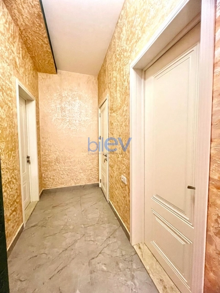 Aylıq Kirayə 2 otaqlı Yeni Tikili bina evi  130m², Bakı