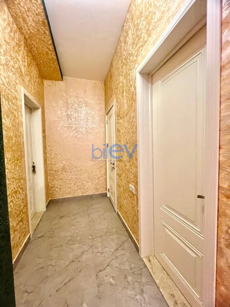 Aylıq Kirayə 2 otaqlı Yeni Tikili bina evi  130m², Bakı
