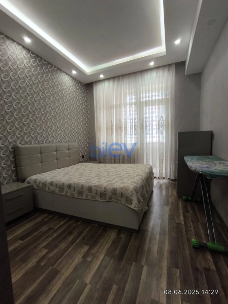 Aylıq Kirayə 2 otaqlı Yeni Tikili bina evi  80m², Bakı