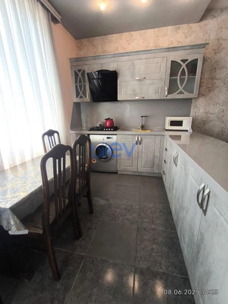 Aylıq Kirayə 2 otaqlı Yeni Tikili bina evi  80.00m², Bakı