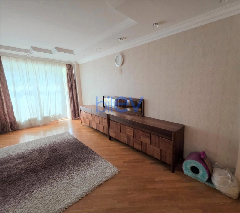 Aylıq Kirayə 5 otaqlı Yeni Tikili bina evi  263m², Bakı