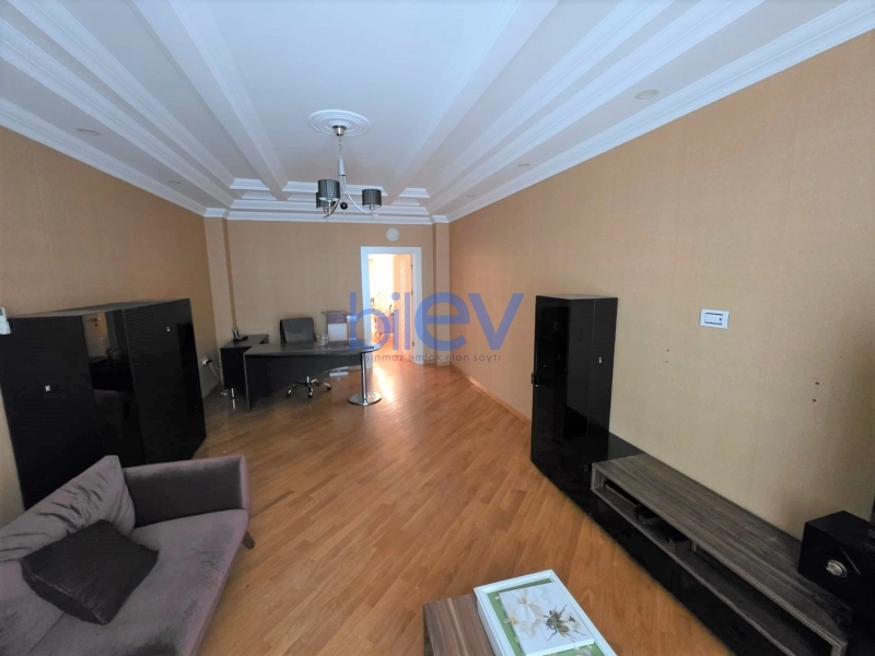 Aylıq Kirayə 5 otaqlı Yeni Tikili bina evi  263m², Bakı