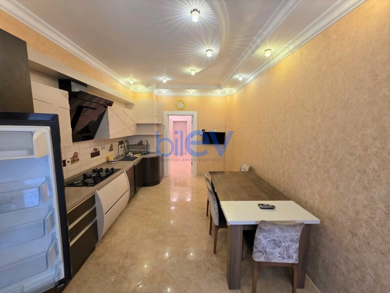 Aylıq Kirayə 5 otaqlı Yeni Tikili bina evi  263m², Bakı