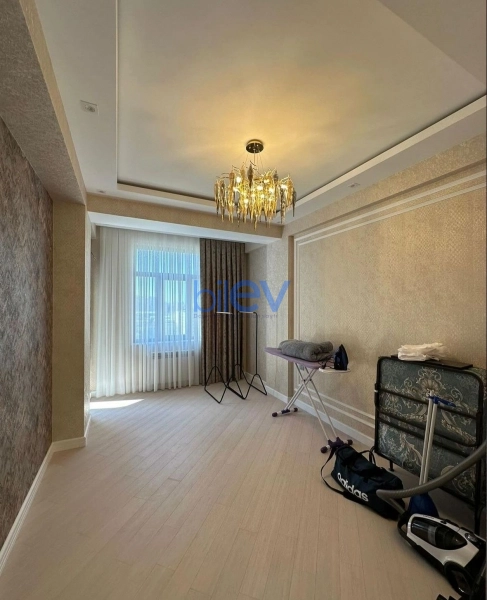 Satış 3 otaqlı Yeni Tikili bina evi  104m², Bakı